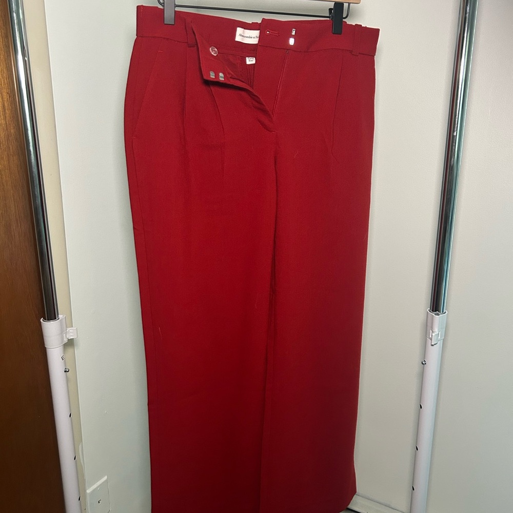 Abercrombie Sloane Tailored Pants – Red (27/4S)